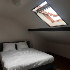 Gasthuis Chambre Prive Avec Salle De Bain Prive, Luik